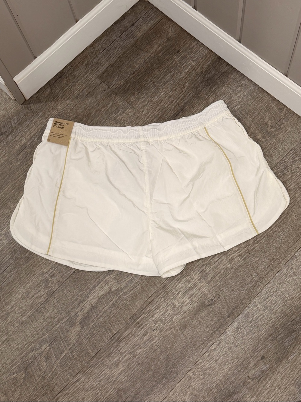 Nike Windrunner Women’s White Athletic Shorts with Black Swoosh Large NWT - Picture 10 of 15